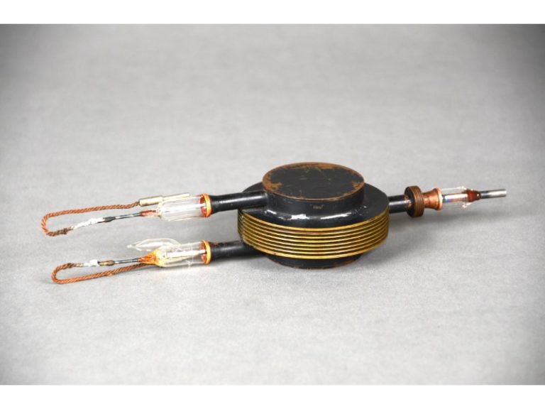 Resonsant Cavity Magnetron, unit